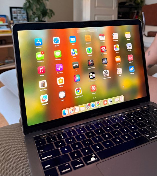 MacBook Pro 13” 2019 | Intel Core i5 | 8GB RAM | SSD 128GB | Touch ID | macOS Sequoia