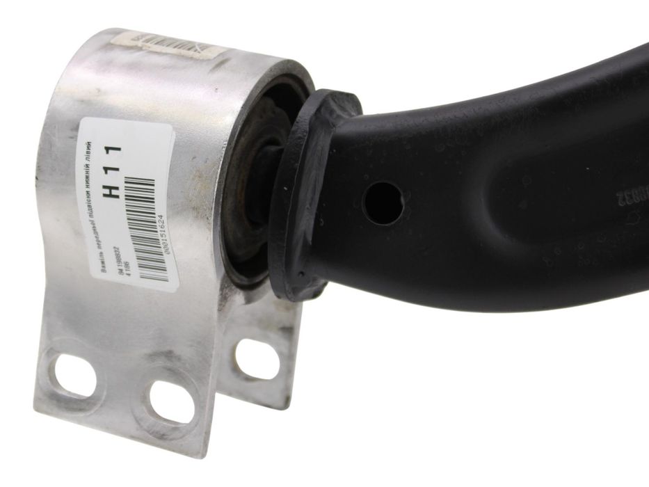 Важіль передньої підвіски нижній лівий OPEL INSIGNIA 2017-2022 8419883