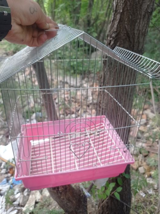 Продам Клетку для попугая