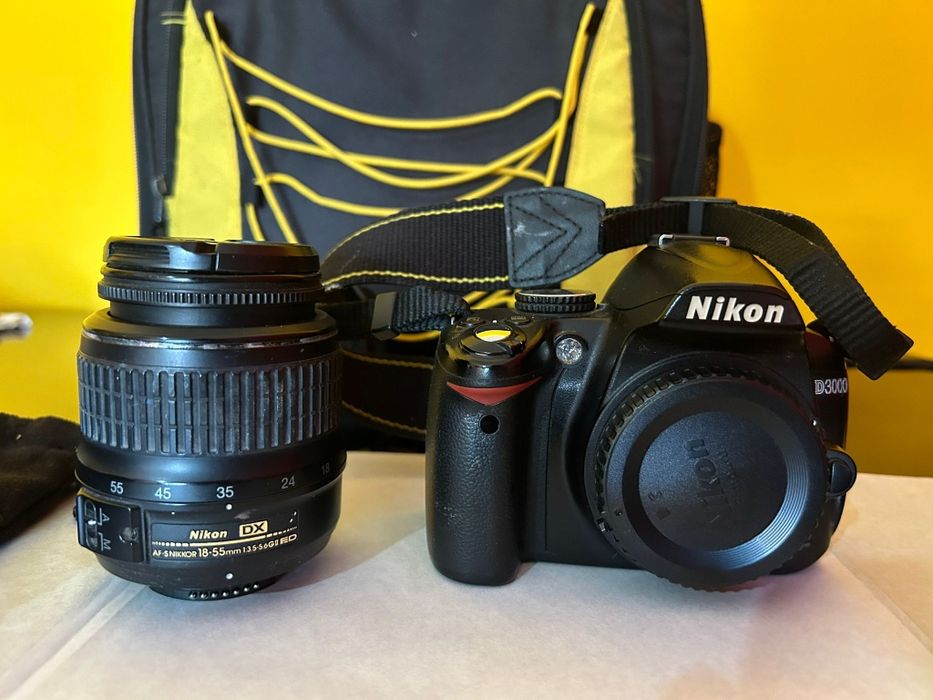 Máquina Nikon D3000 + 2 objetivas