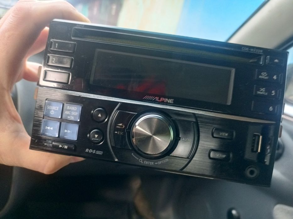 Продам магнитолу