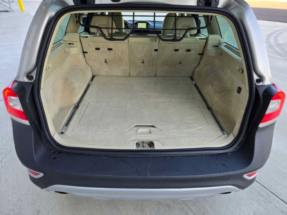 Volvo XC70 T5 Premier      2016