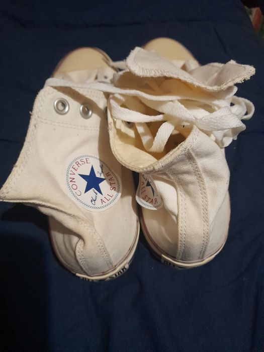 Tenis all star como novos em muito bom estado
