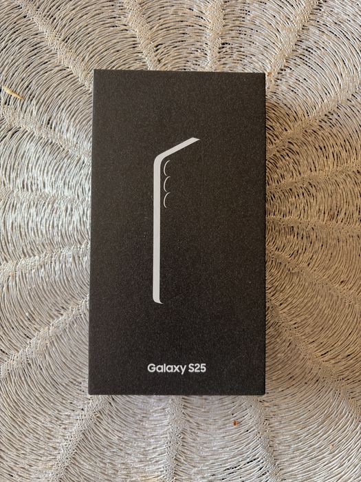 Vendo Samsung S25 12/256 Silver Shadow NOVO