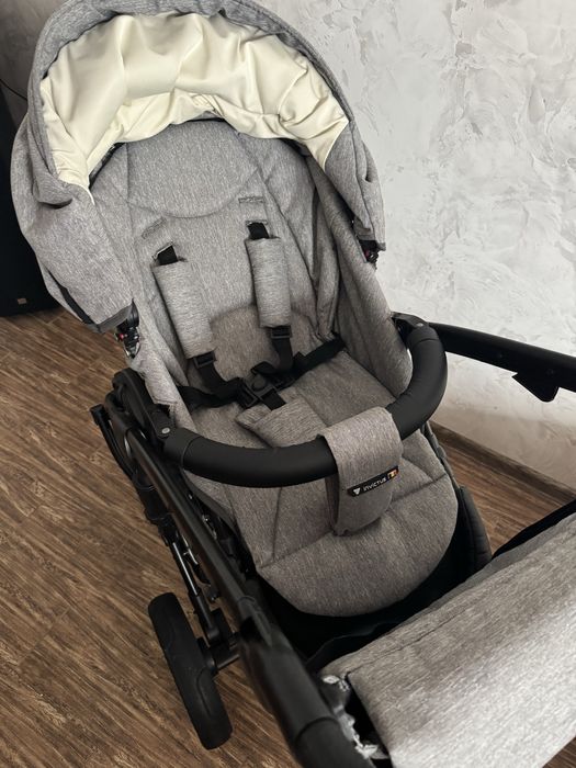 Дитяча коляска INVICTUS 2 в 1 V-PLUS