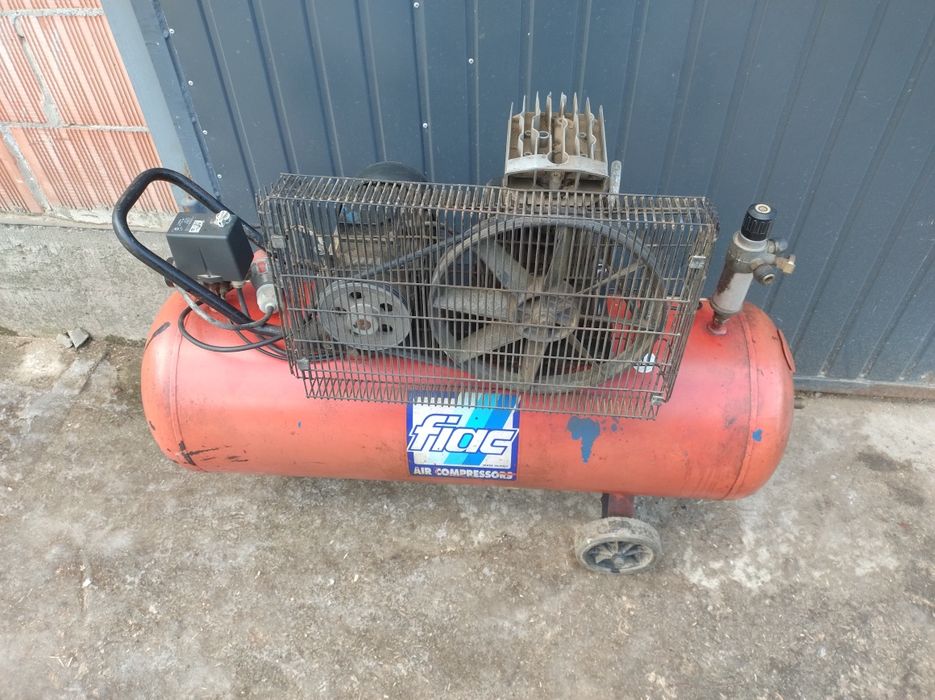 Kompresor dwutłokowy Fiac