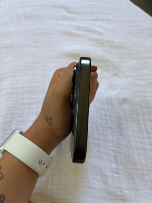 iPhone 16 Pro Max 256GB - 100% bateria - Garantia Apple