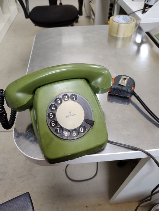 Стаціонарний телефон