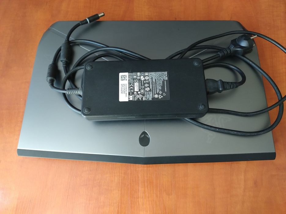 Laptop Gamingowy Alienware R3 17"