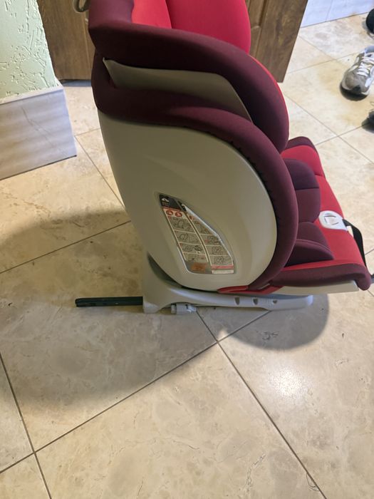 Автокрісло дитячче до 36кг isofix