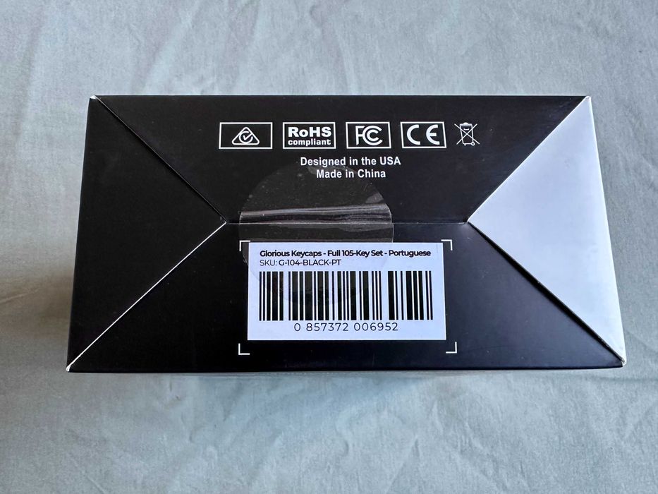 Conjunto de keycaps ABS Glorious ISO-PT preto novo e selado