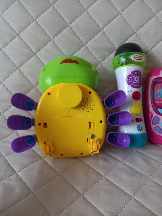 Музичні розвиваючі іграшки