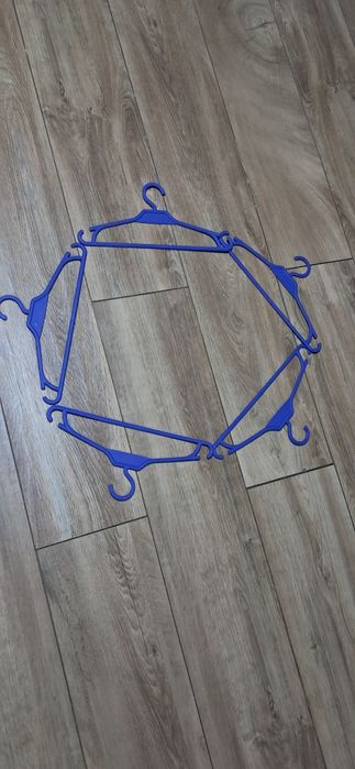 Nowe wieszaki fioletowe