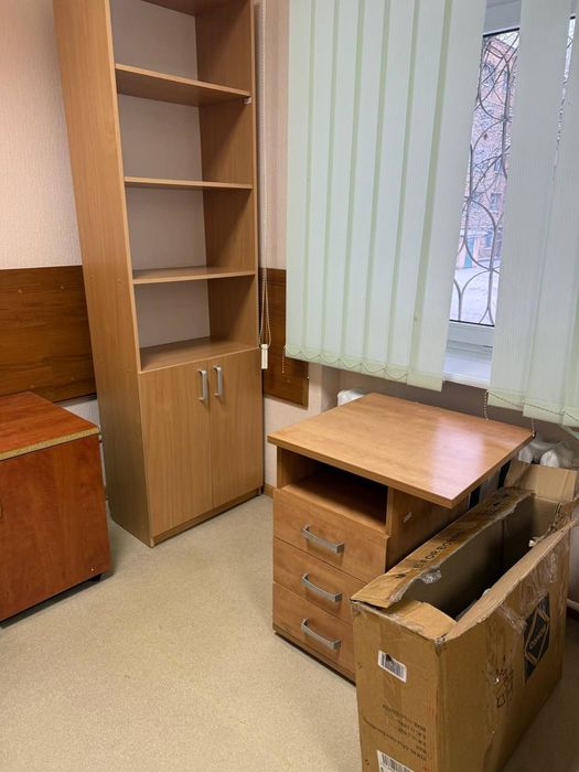 Стіл керівника менеджера багато