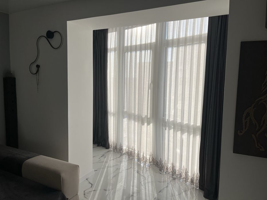 Двокімнатна квартира з меблями та технікою