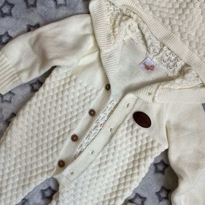 Нарядний чоловічок для малюка на виписку,хрестини