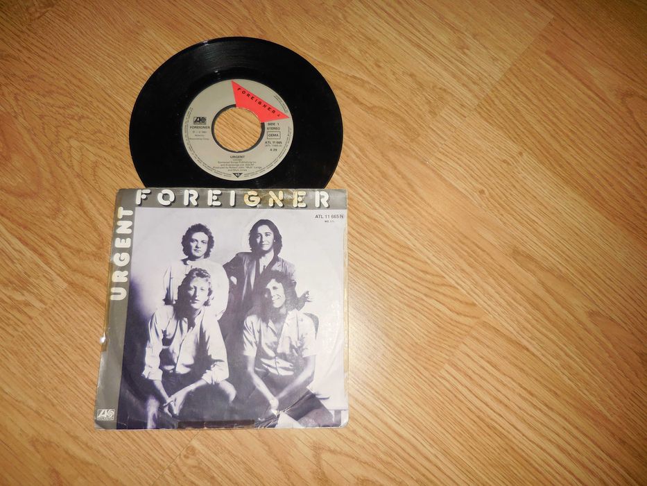 FOREIGNER 'Urgent'...