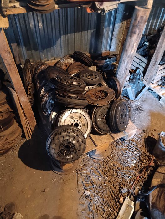 Продаються Зчеплення маховики корзини M47,M47N,M57,N46,N42,N47(F30)