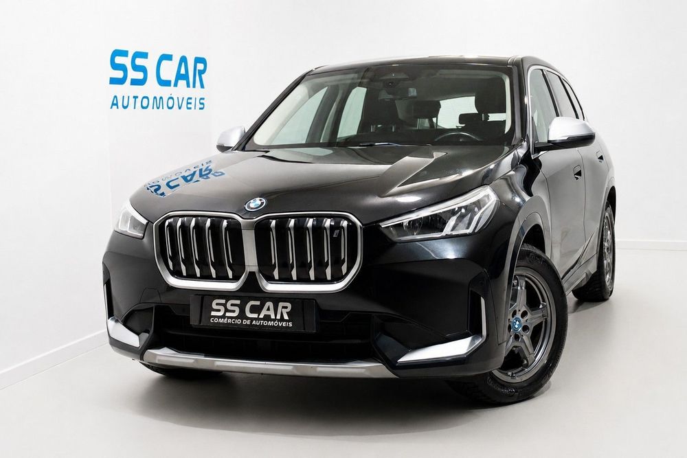 BMW iX1 xDrive30 xLine