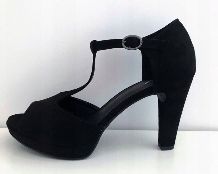 Sandały na platformie r.38