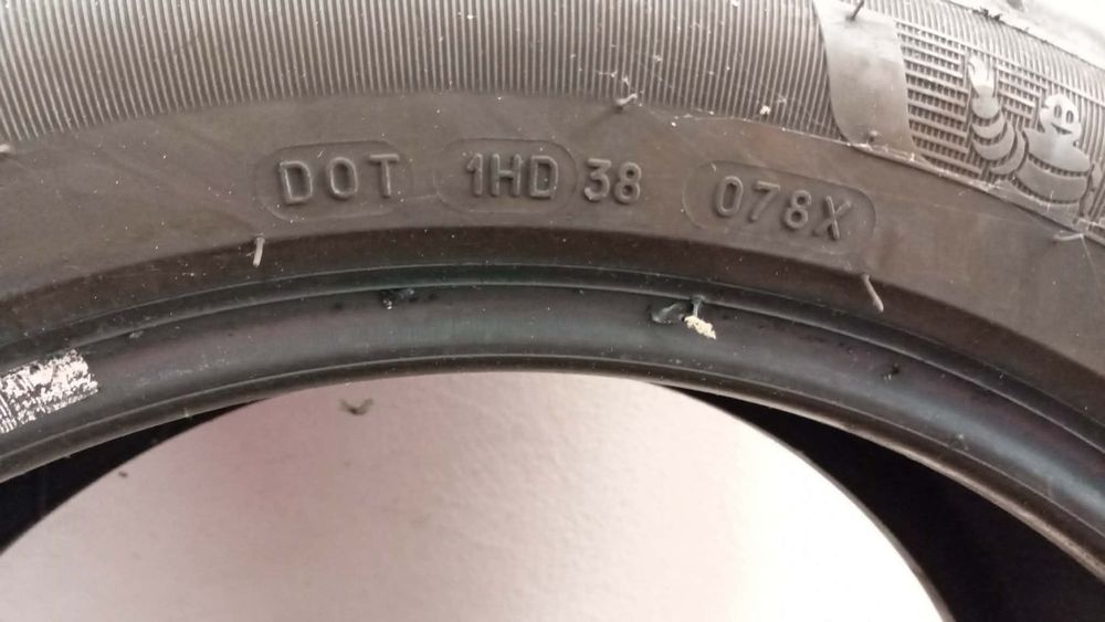 Pneu carro Michelin como novo