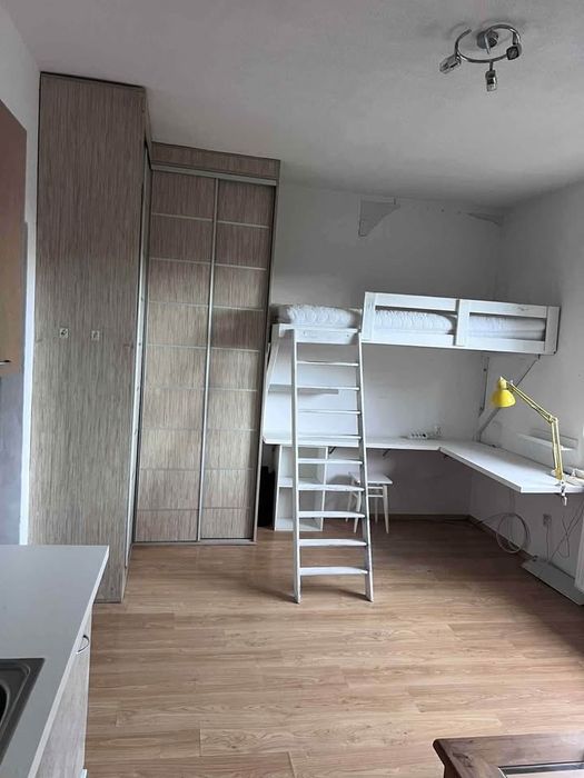 Przytulna i zadbana kawalerka w świetnej lokalizacji – ul. Harcerska