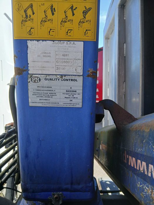 Camião Renault c/grua e bascula