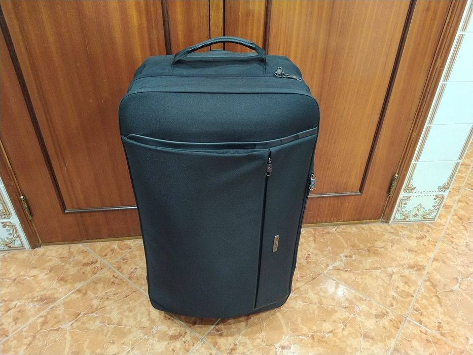 Mala malas de porão até 23 kg viagem casa quarto apartamento vivenda.