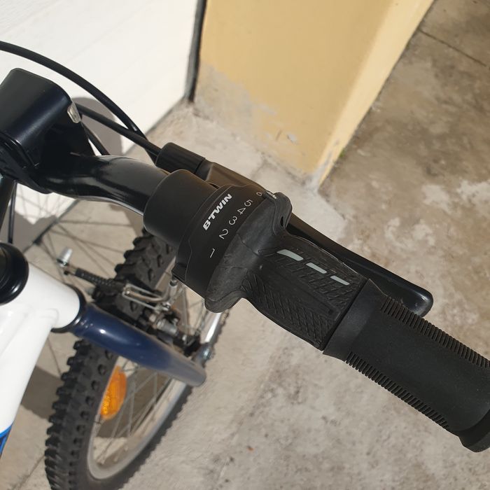 Bicicleta de criança com mudanças