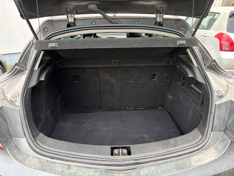 Opel astra J GTC 1.4 140km , LPG