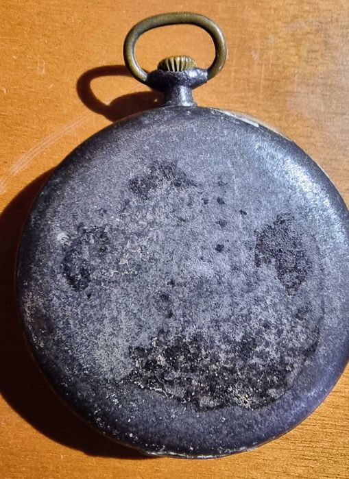 Relógio suíço de bolso muito antigo anos 40 a trabalhar