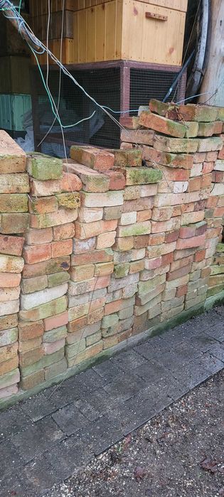 Stara cegla sygnowana