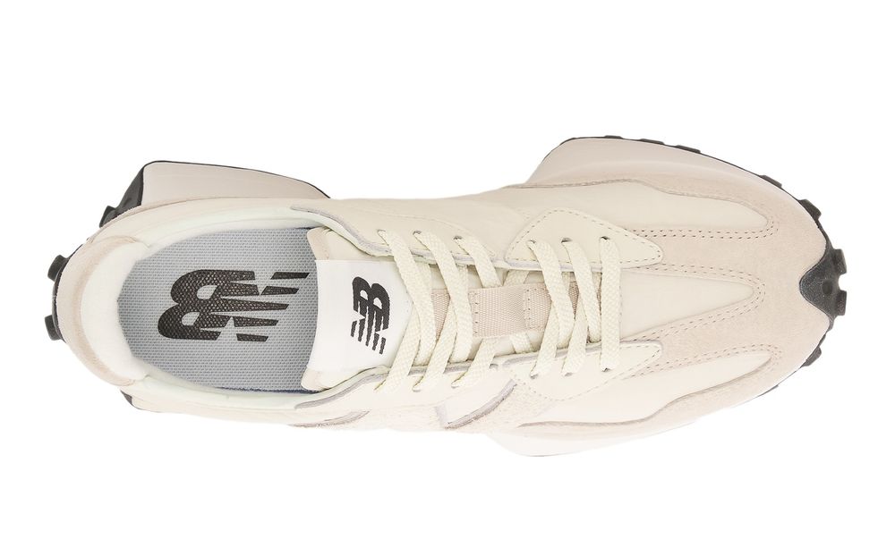 Жіночі кросівки бренду New Balance