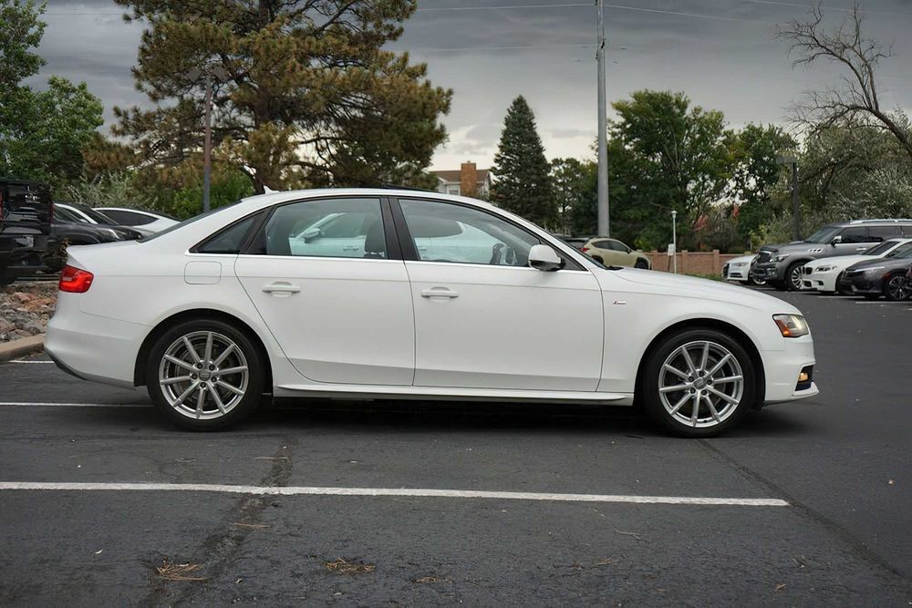 Audi A4 2.0T Quattro Premium Plus      2014