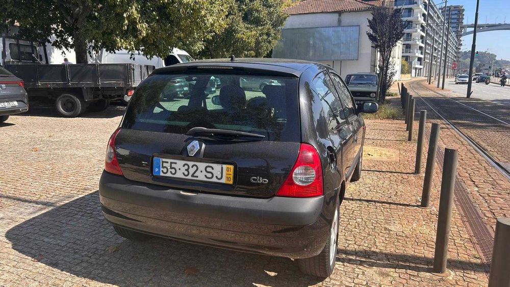 Vendo Renault Clio 1.2 16V - Gasolina c/ 158.607 Km