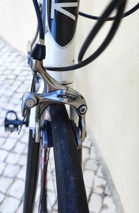 Bicicleta carbono 2021 Kuota Factor 2