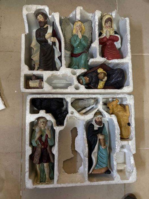 Figuras e Presépio de Natal em Porcelana - VER VÁRIOS