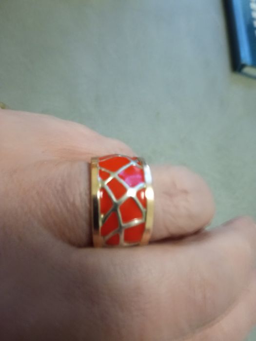 Комплект каблучка 17.0, сережки з емаллю та золотими вставками