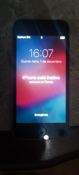 Telemóveis a funcionar.bem estimados.