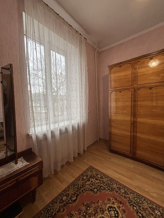 Продається двокімнатна квартира