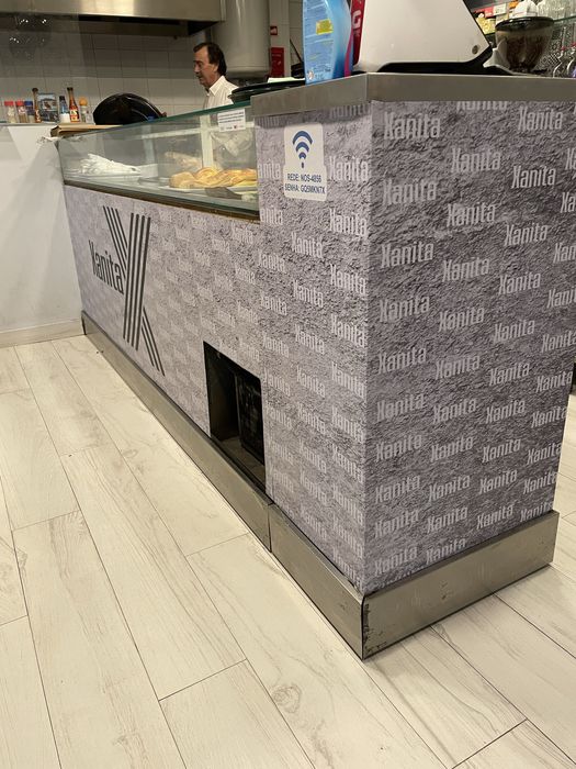 Decoração de Montras em Vinil Adesivo