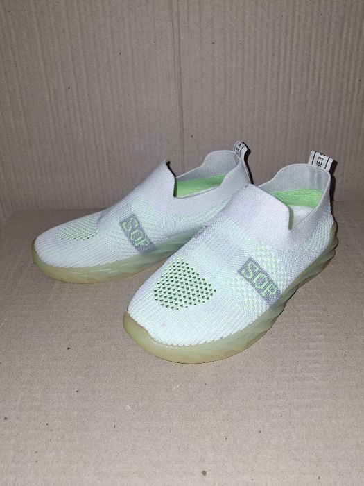 Кросівки,макасіни