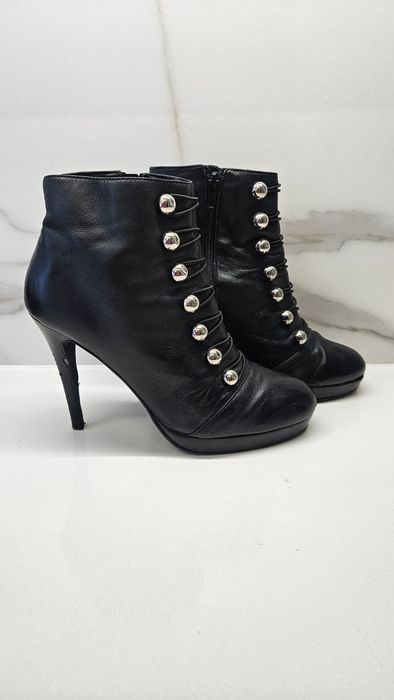Botki skóra naturalna czarne stylowe wygodne APART 38 w stylu Dody