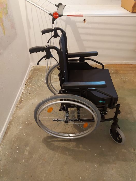 Wózek inwalidzki nowy