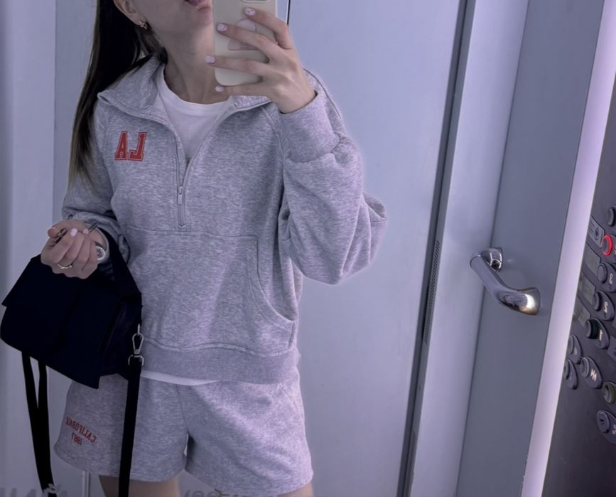 Продам костюм ( ковта/шорти)reserved