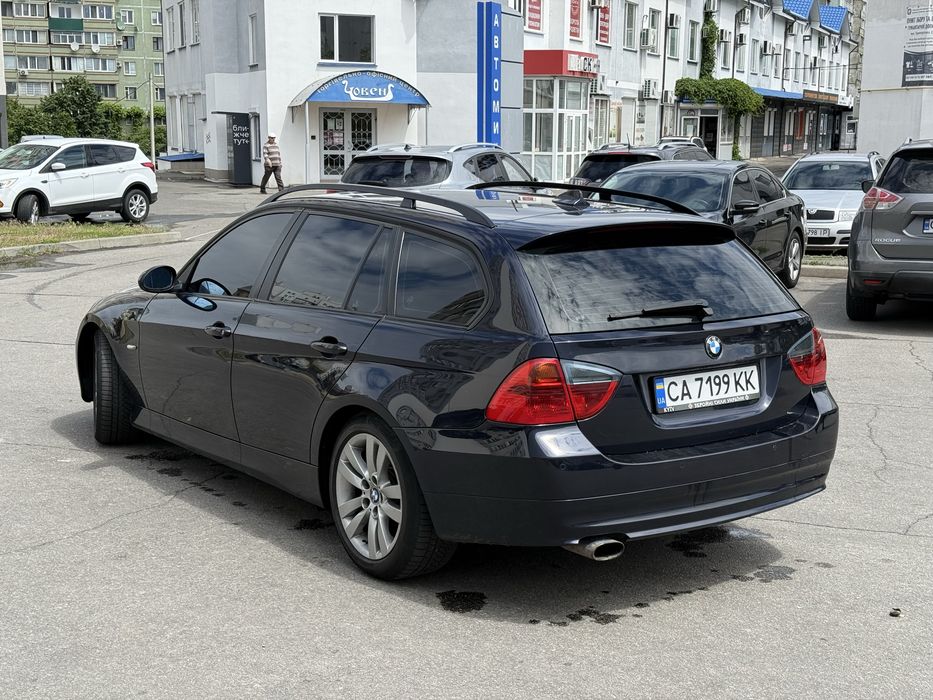 Продам BMW 3 E91