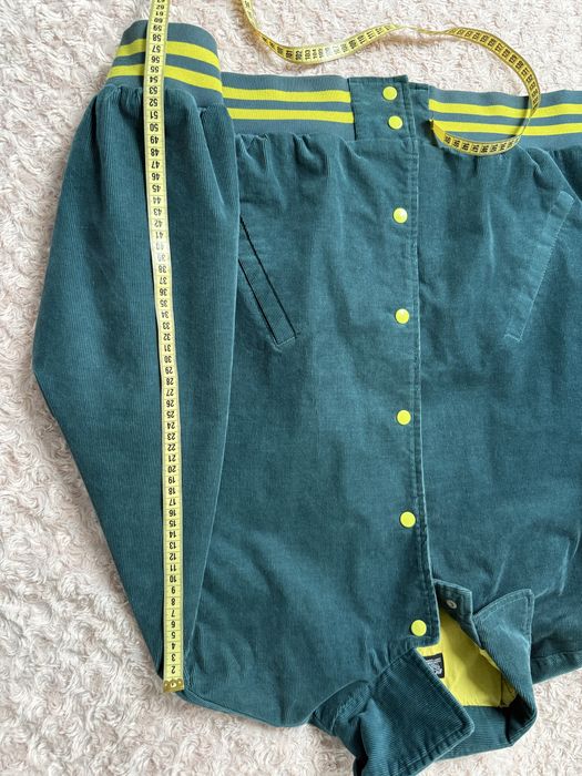 Вельветовий бомбер Levi’s оригінал