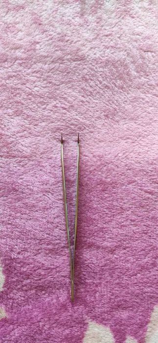 Контейнер,  пінцет, дзеркальце, щіточка для нарощування вій