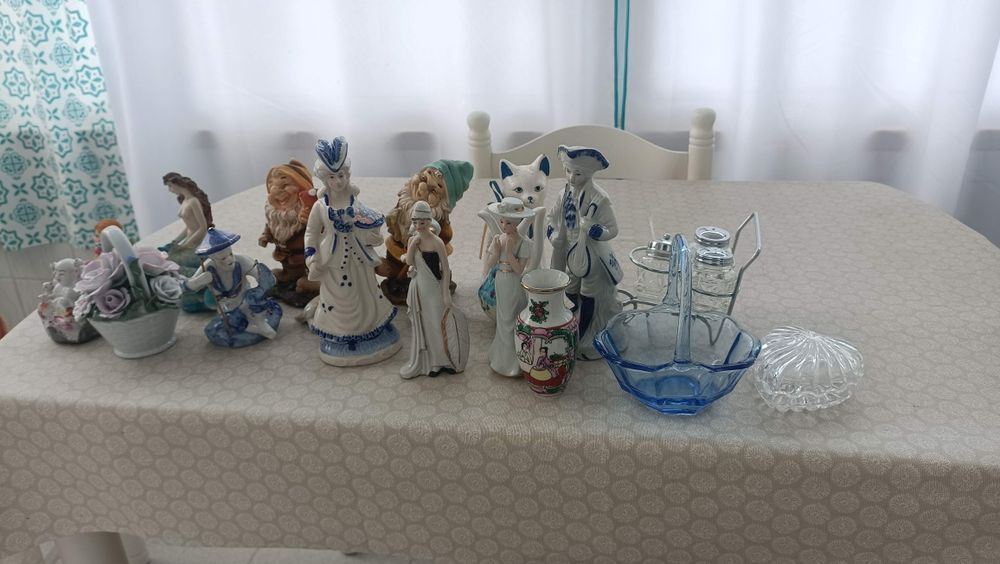 Biblos antigos em bom estado