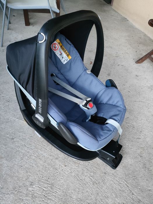 Fotelik Maxi Cosi Pebble Plus + baza Maxi Cosi FamilyFix  2
